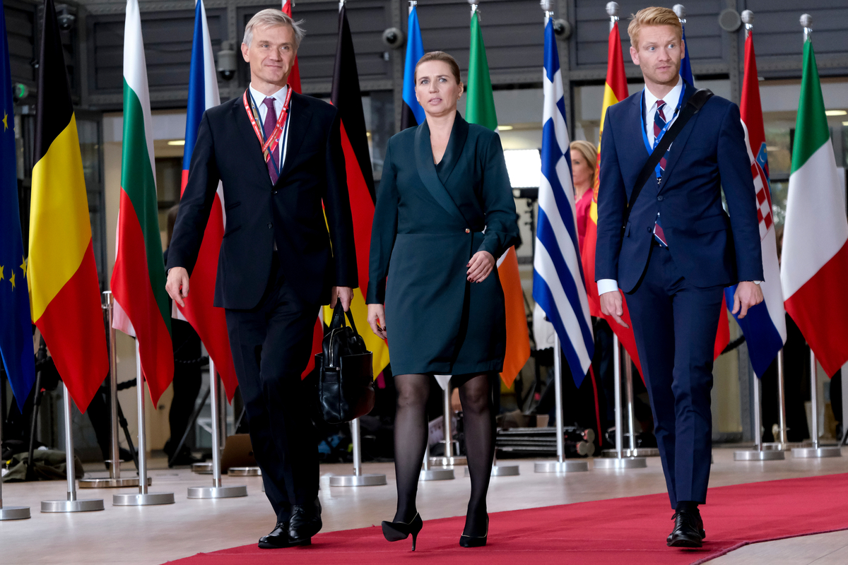 Pos Tha Itan O Kosmos Ean Kivernoysan Ginaikes Main