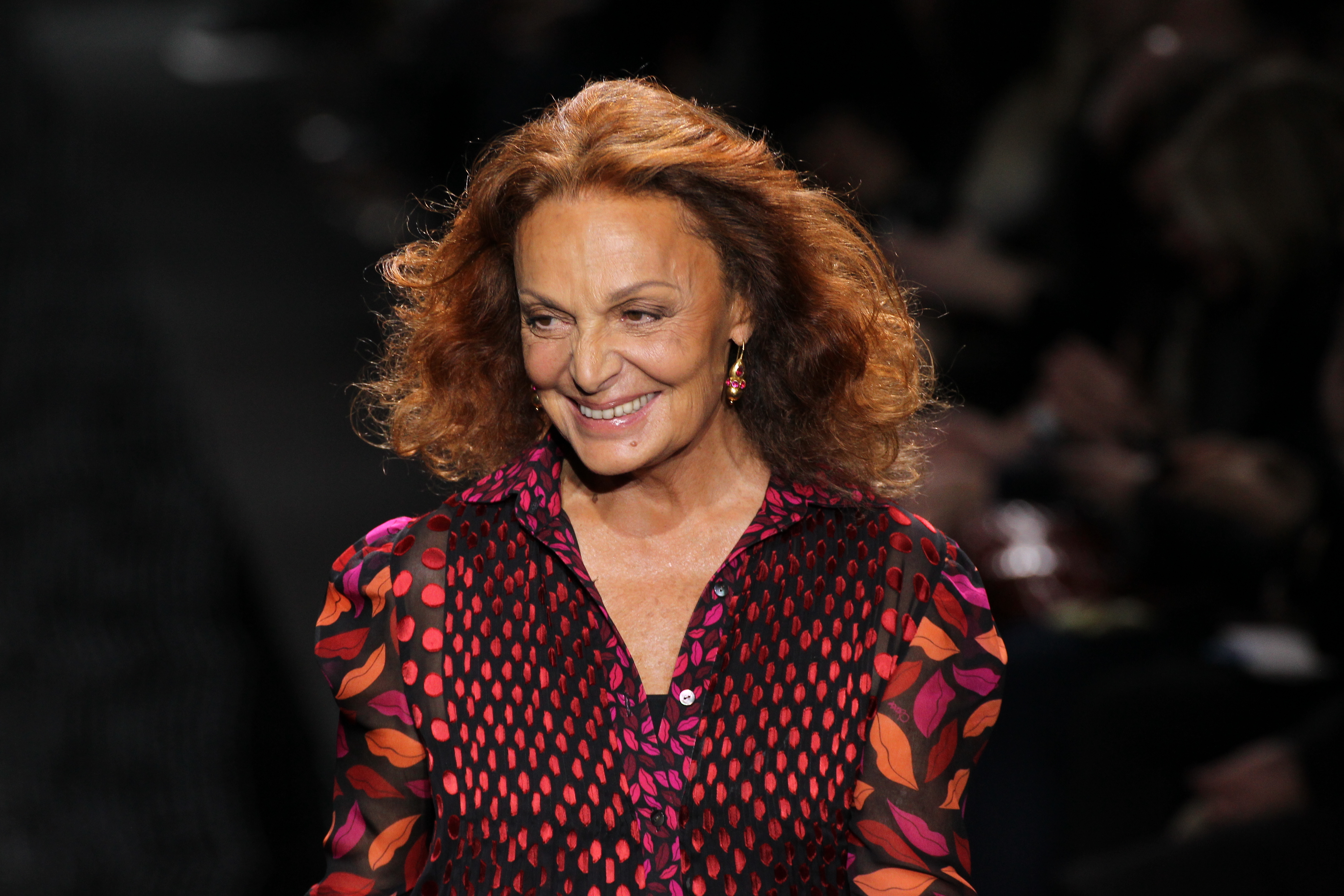 I Diane Von Furstenberg Mila Gia Thn Ptoxeysi Toy Oikou 2