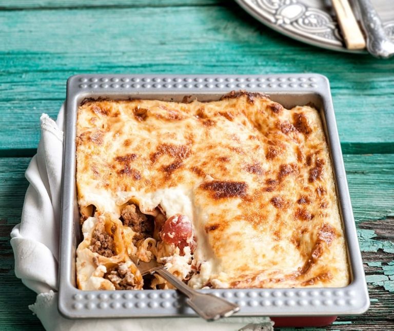 Kanelonia Me Kima Kai Krema Galaktos