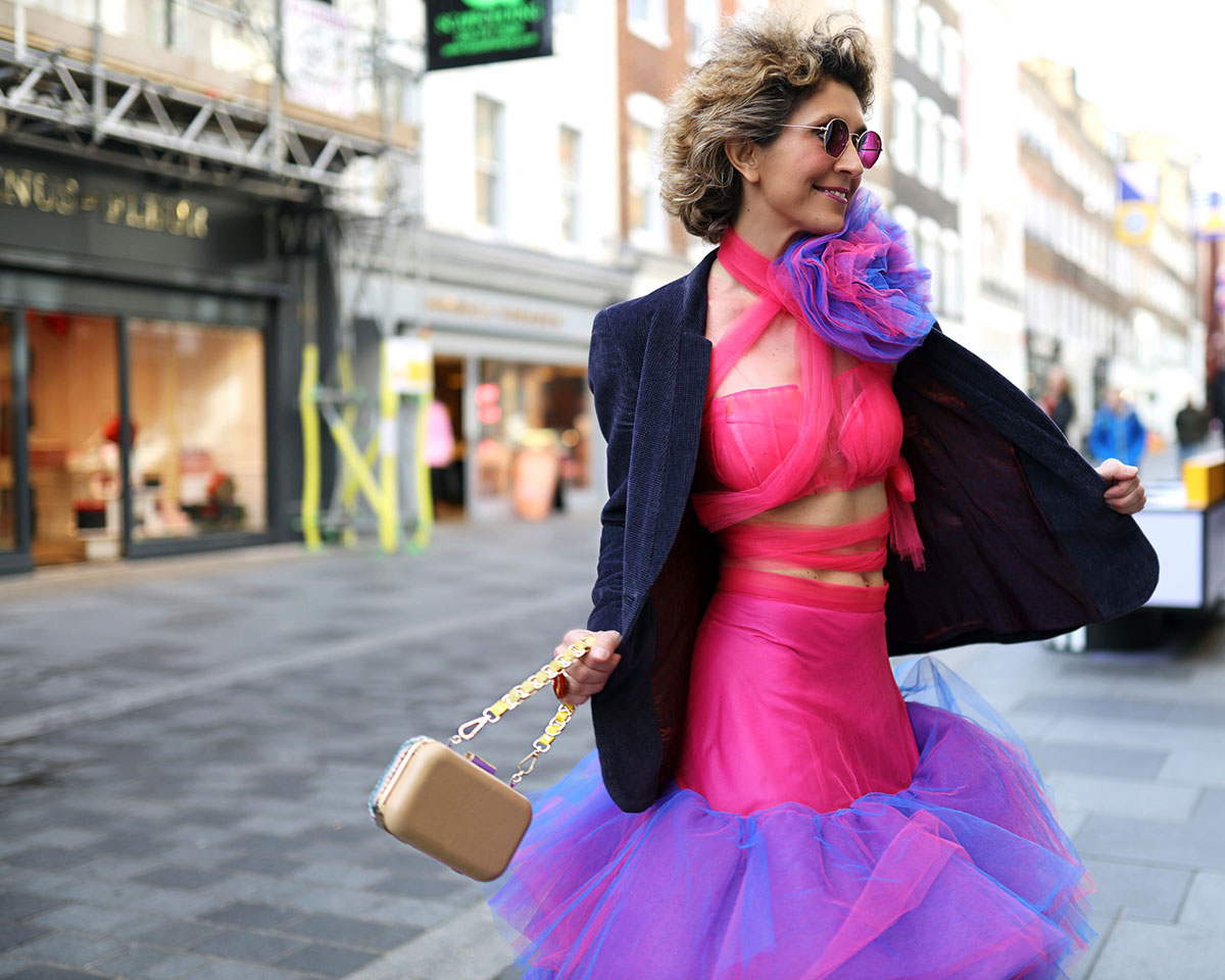 Gynaika Toy Shmera Pragmatika Na Brei To Prosvpiko Ths Styl