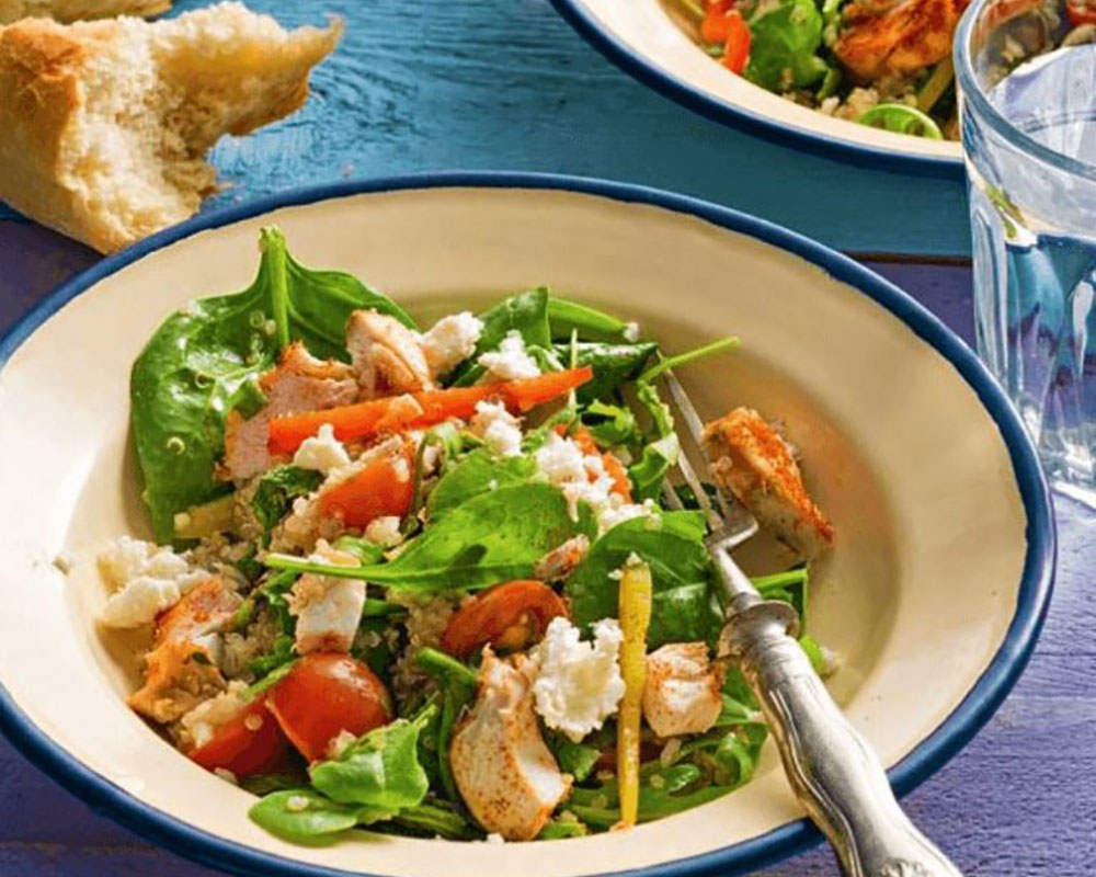 Salata Kinoa Kotopoulo