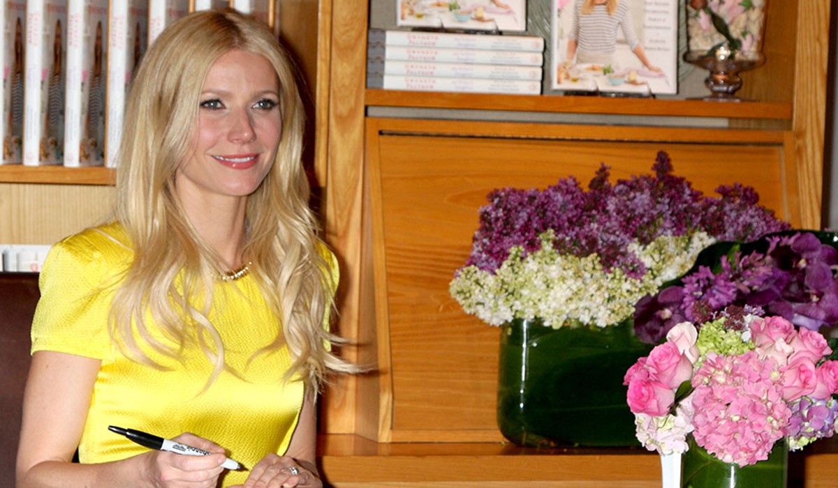Gwyneth Paltrow Dimopratei Forema Oscars 2000 0