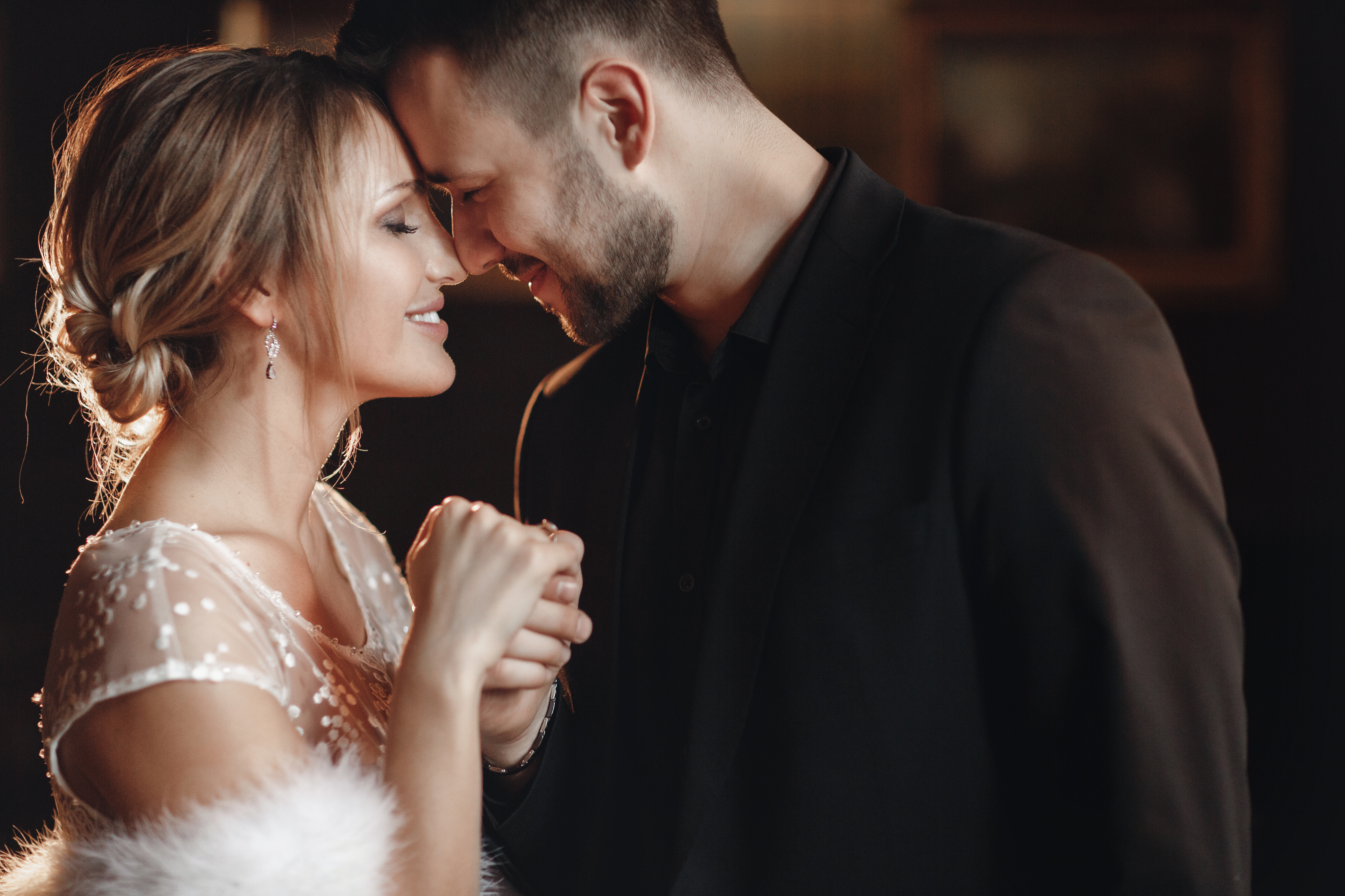 Biblia Gia Ton Erota Ayth Thn Xeni Xora Main