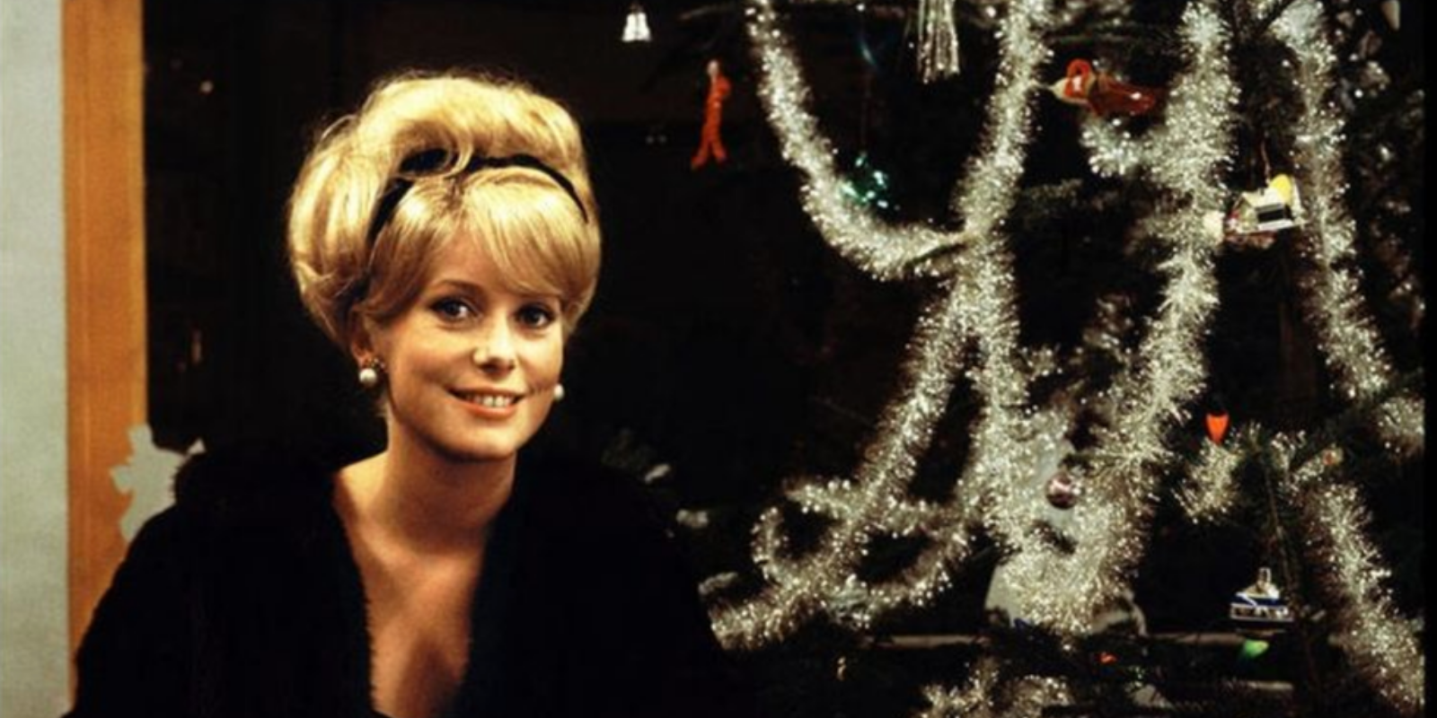 White Shirt 2021 12 14T110333.521